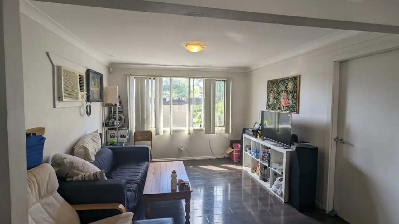 Unfurnished room in a share house