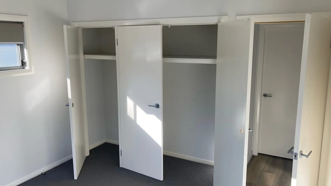 Room in a share house