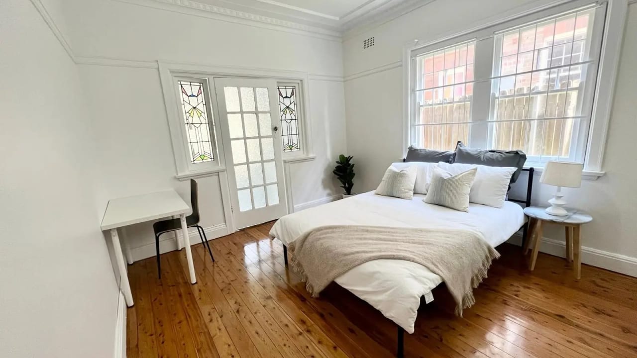 Whole property with 2 rooms for rent
