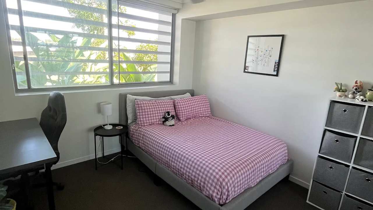 Furnished room in a flatshare