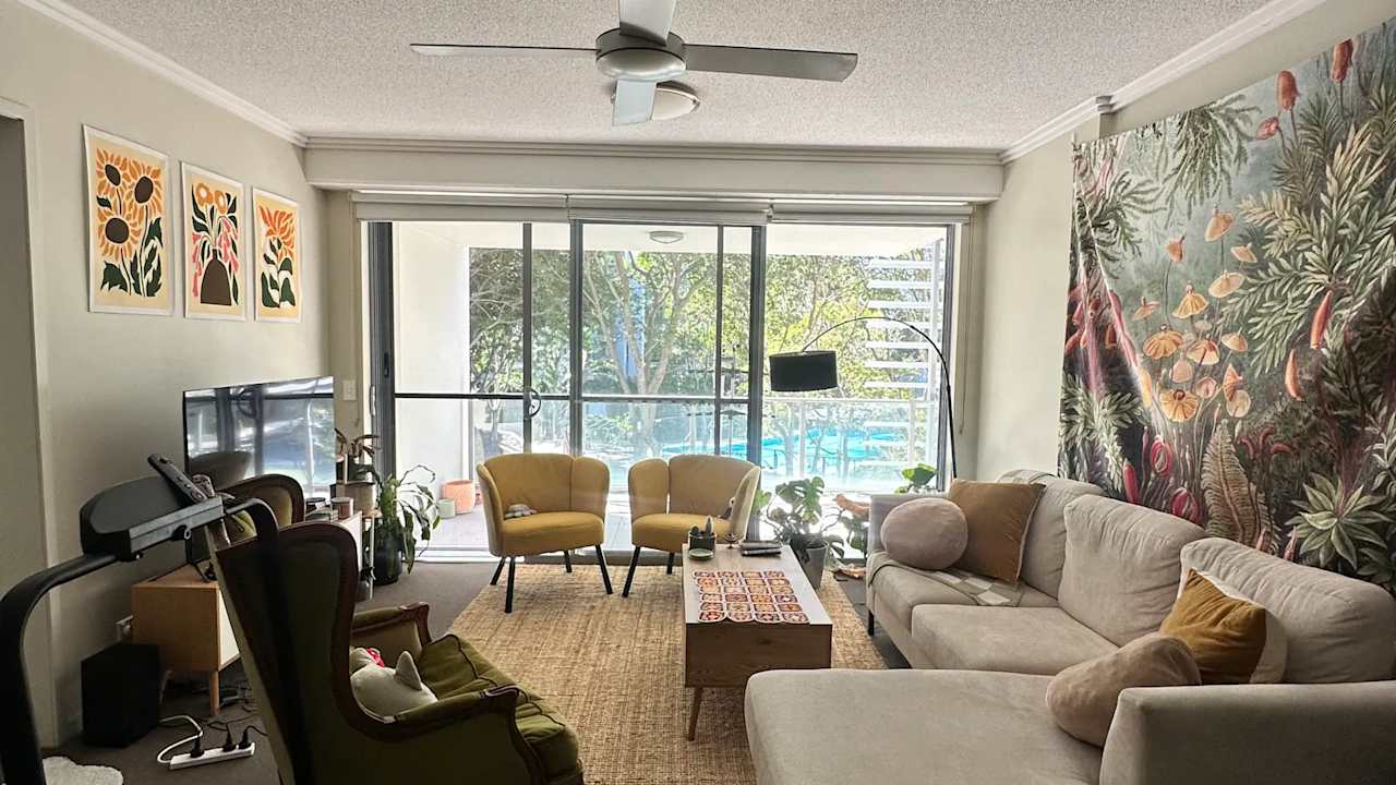 Unfurnished room with own bathroom