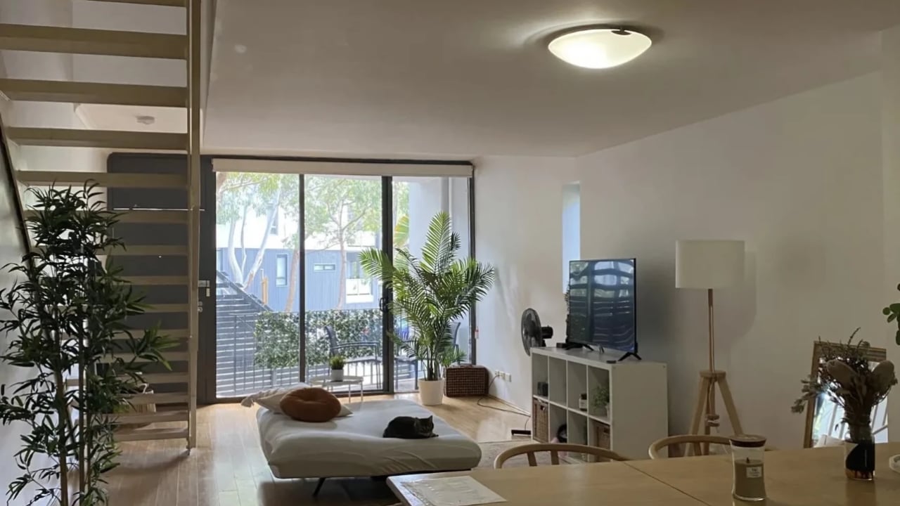 Unfurnished room with own bathroom
