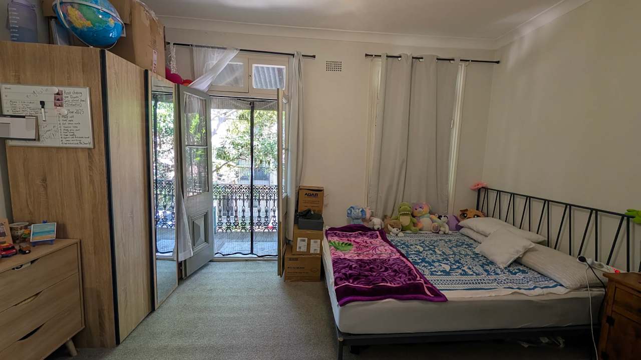 Furnished room in a share house