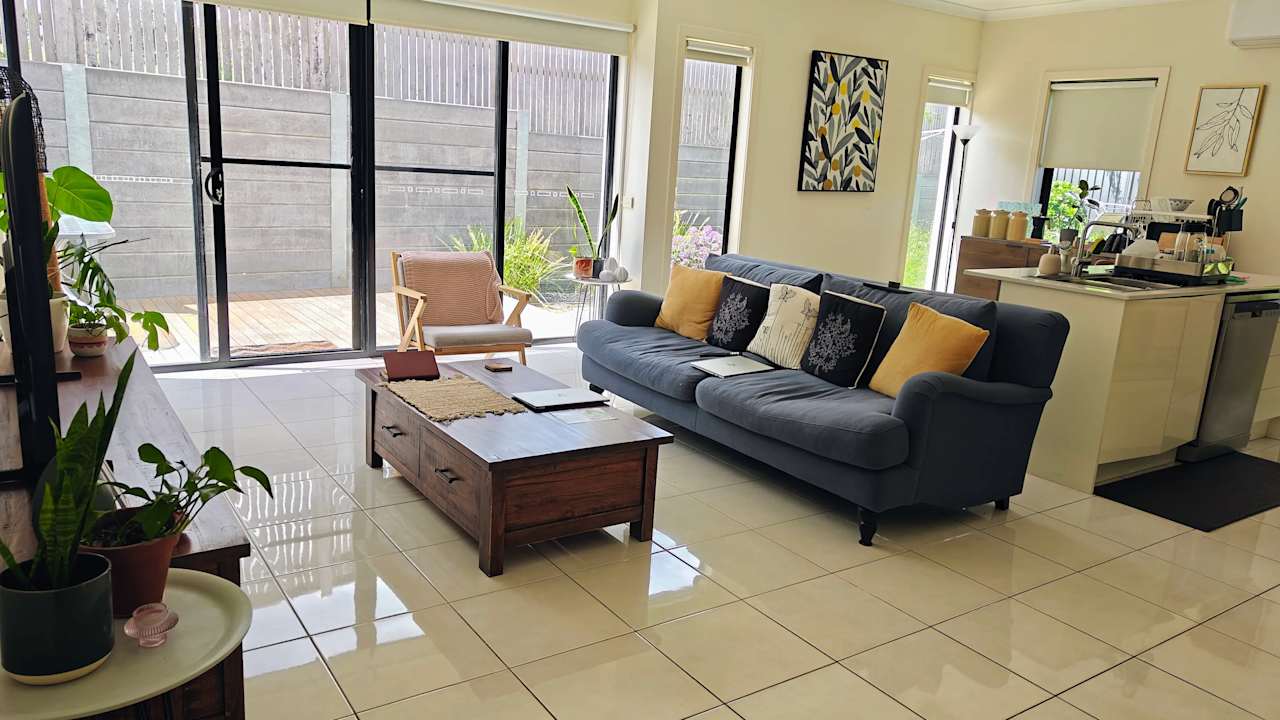 Furnished room with own bathroom