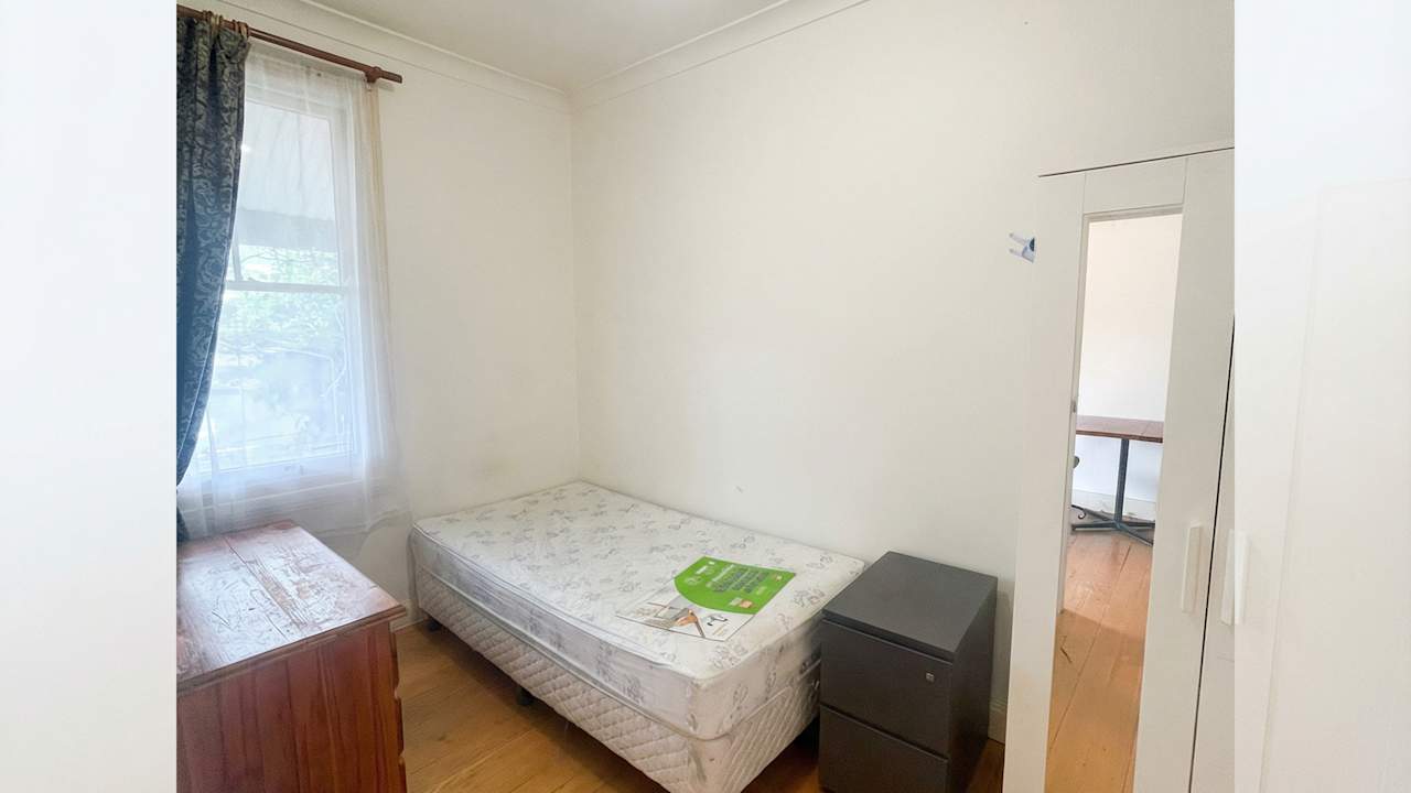 Whole property with 5 rooms for rent