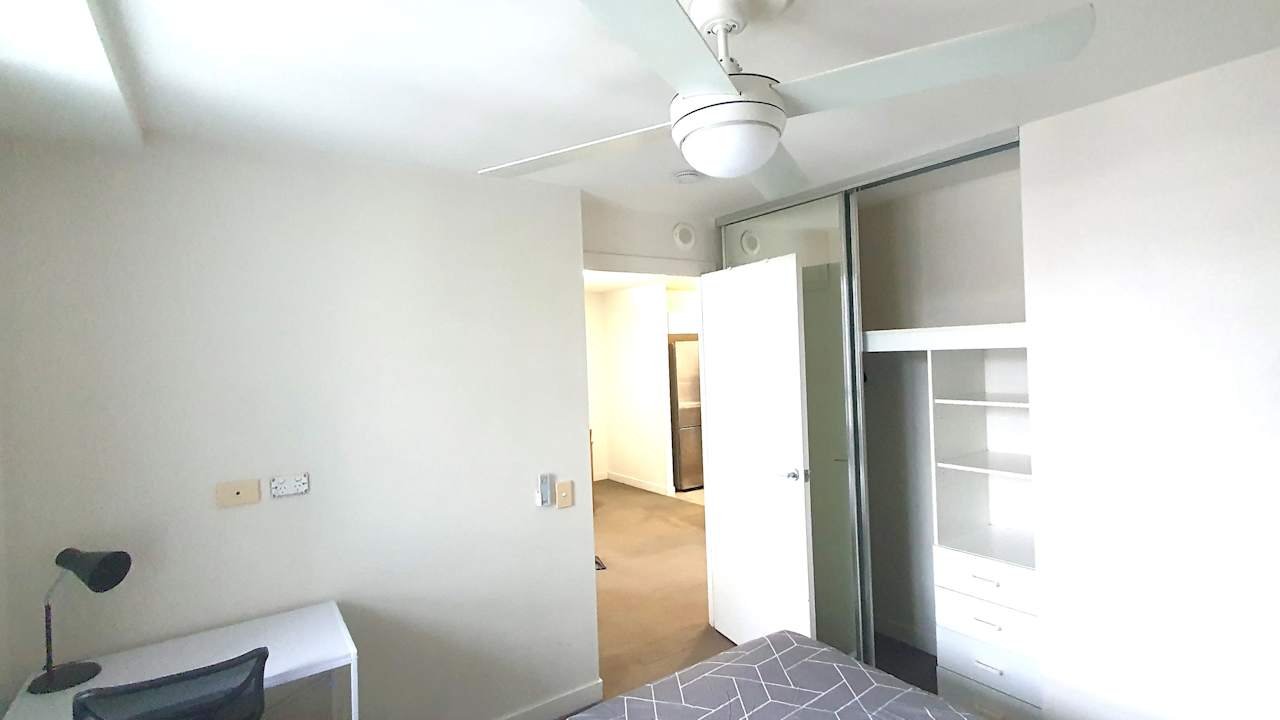 Furnished room in a flatshare