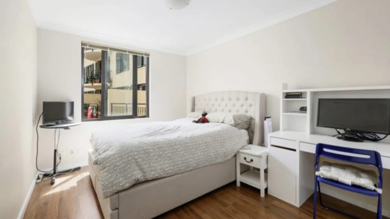 Unfurnished room with own bathroom