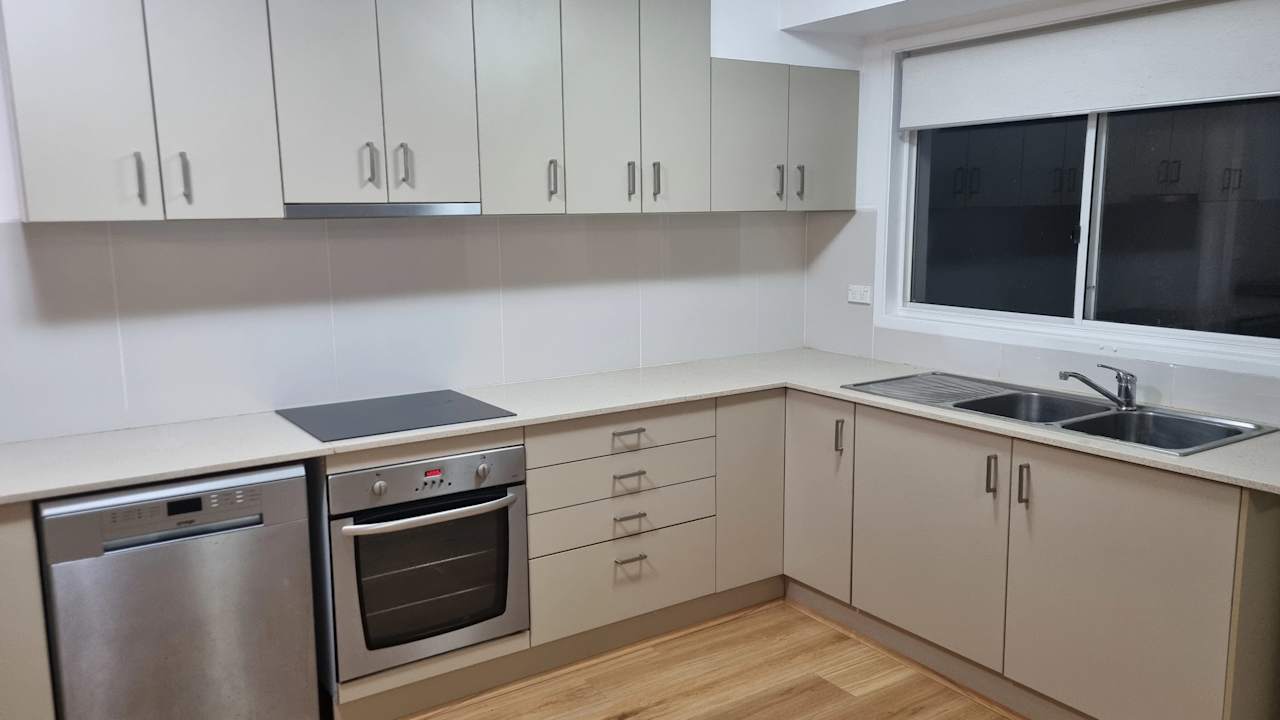 Furnished room with ensuite in a share house