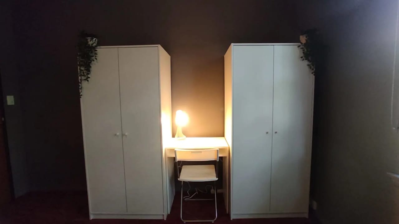 Furnished room in a share house