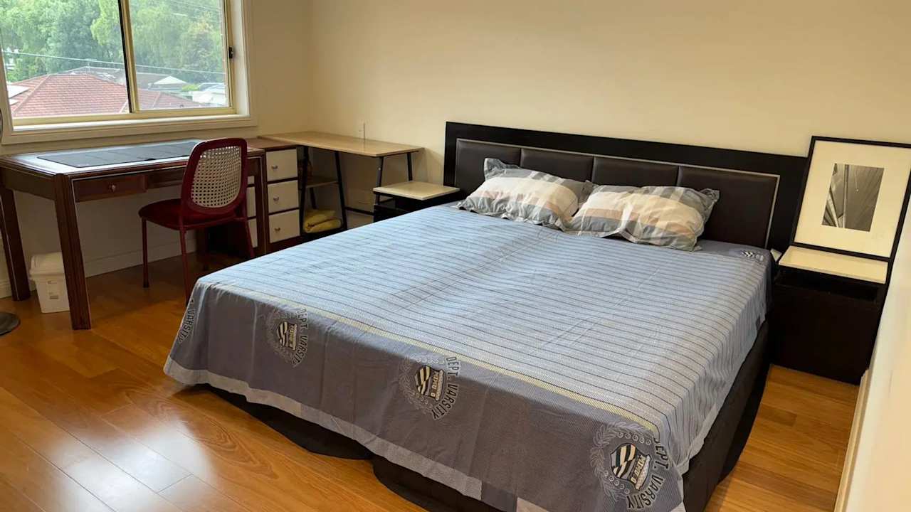 Furnished room with ensuite in a share house