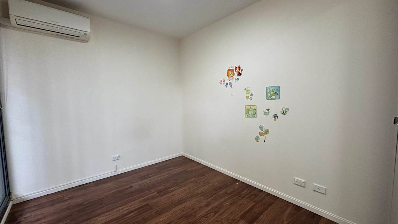 Whole property with 2 rooms for rent