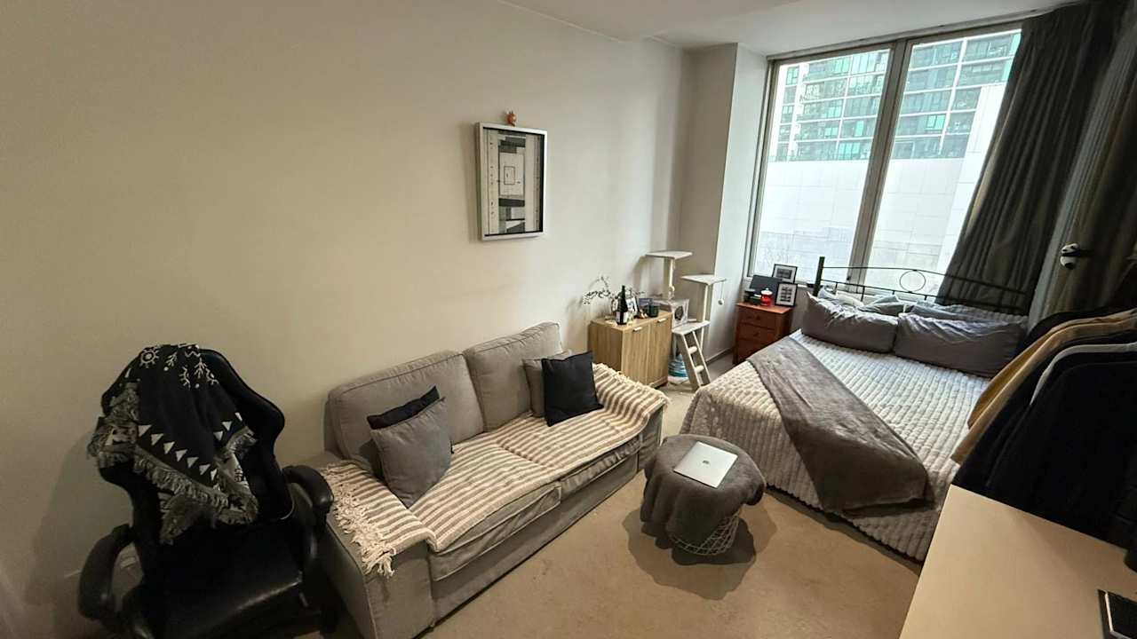Furnished room with own bathroom