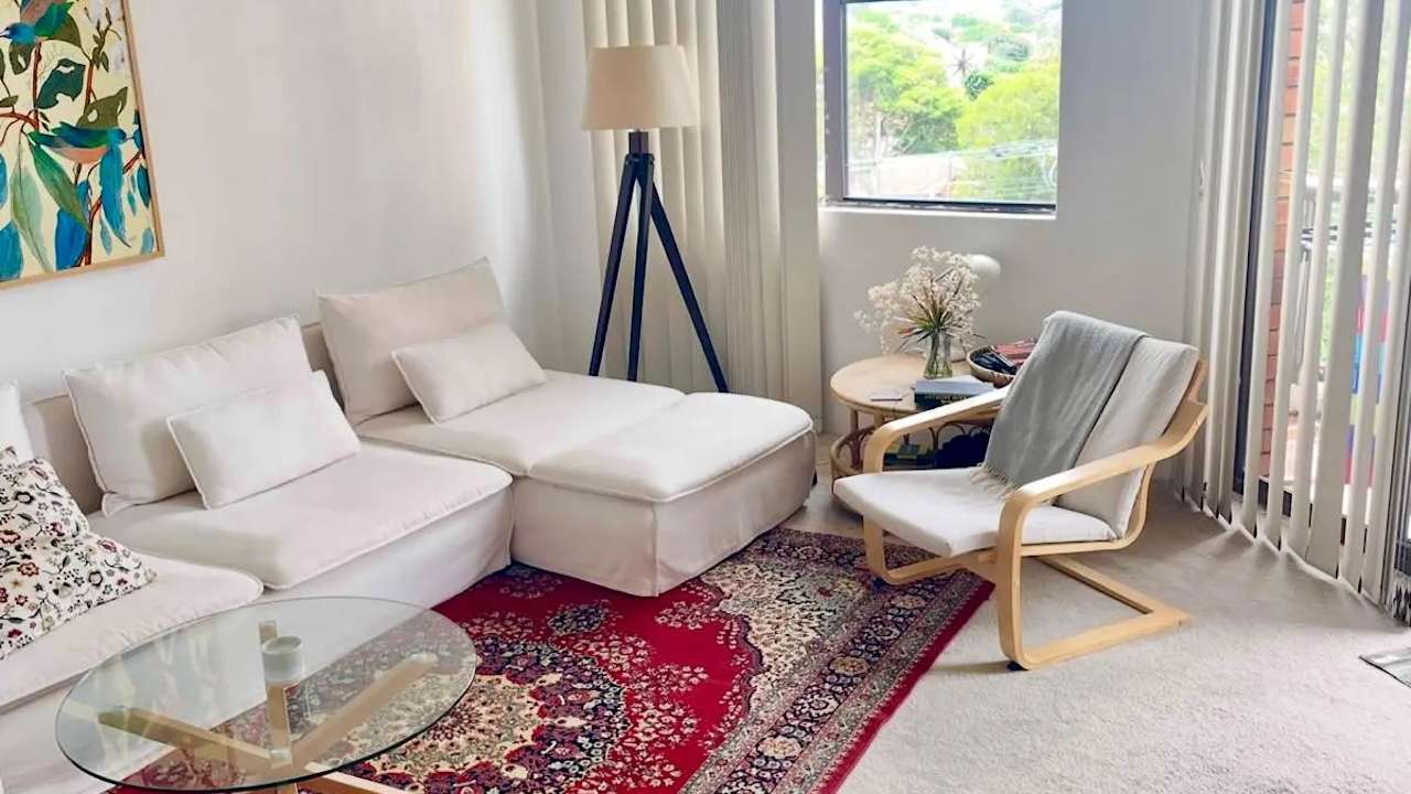 Whole property with 2 rooms for rent