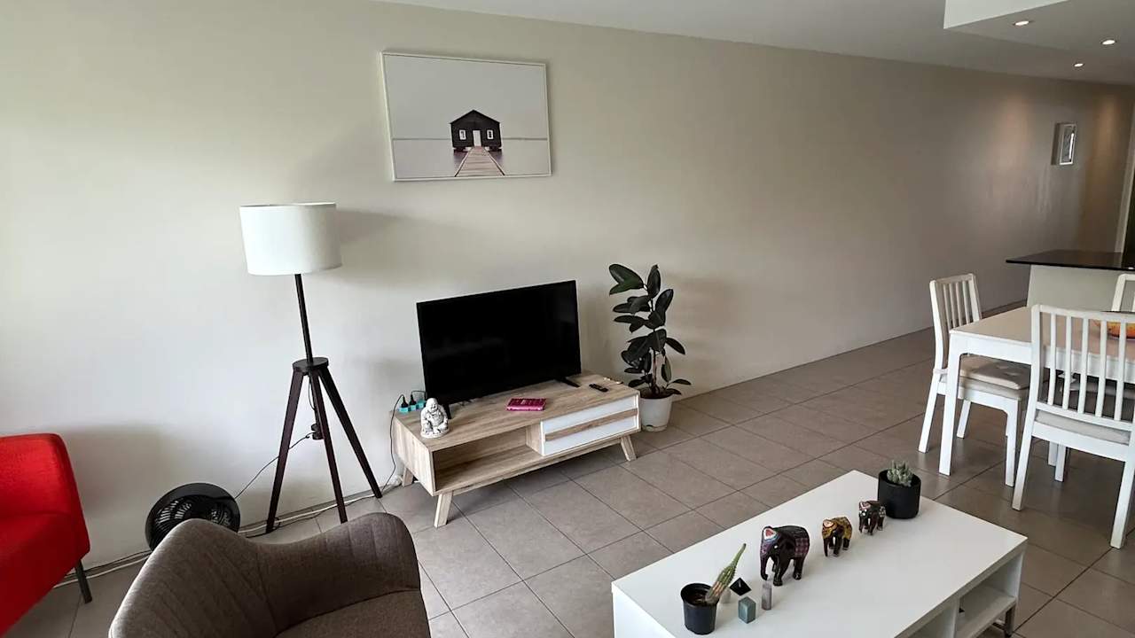 Whole property with 2 rooms for rent
