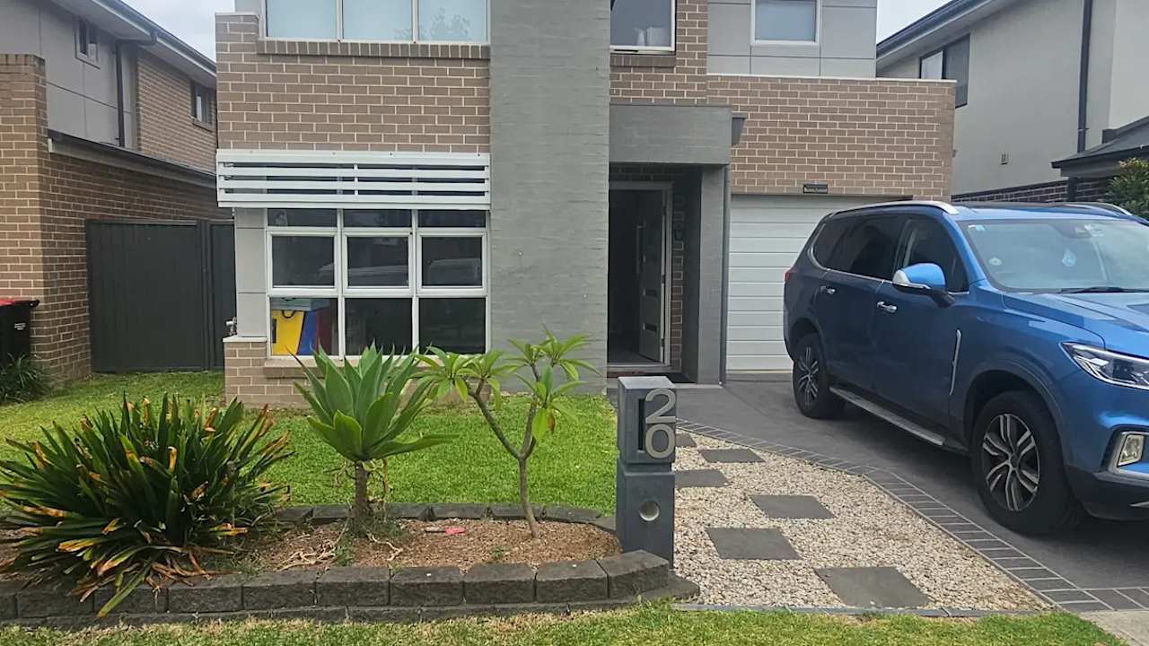 Furnished room in a share house