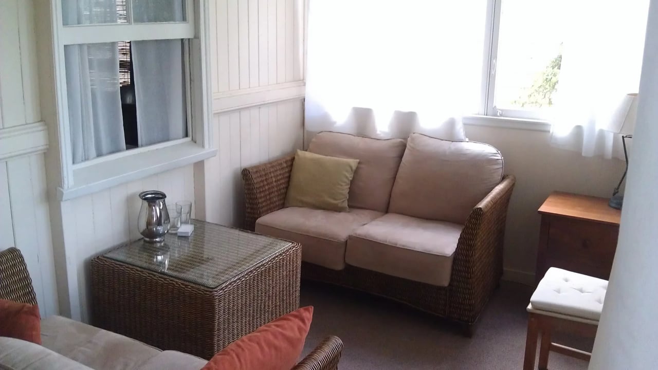 Whole property with 2 rooms for rent