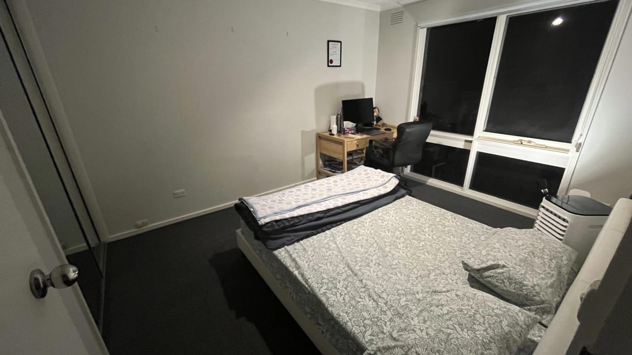 Unfurnished room in a share house