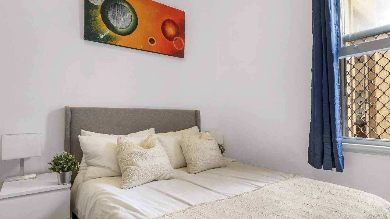 Furnished room in a share house