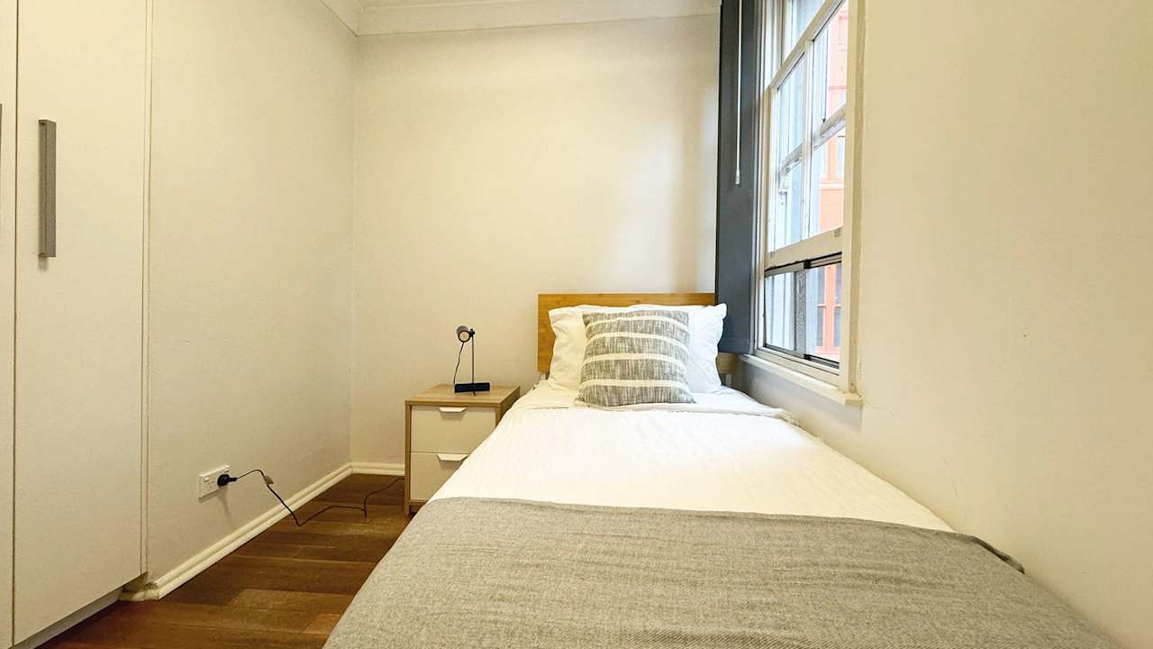 Furnished room in a share house