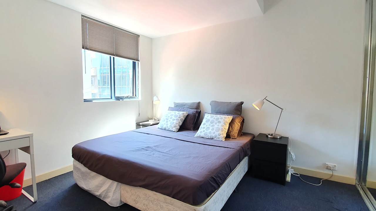 Furnished room with ensuite in a flatshare
