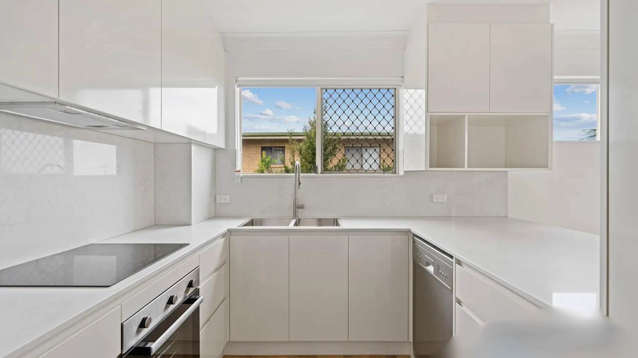 Unfurnished room with own bathroom
