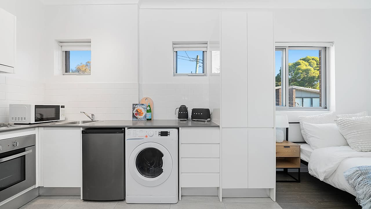 Room studio flat for rent
