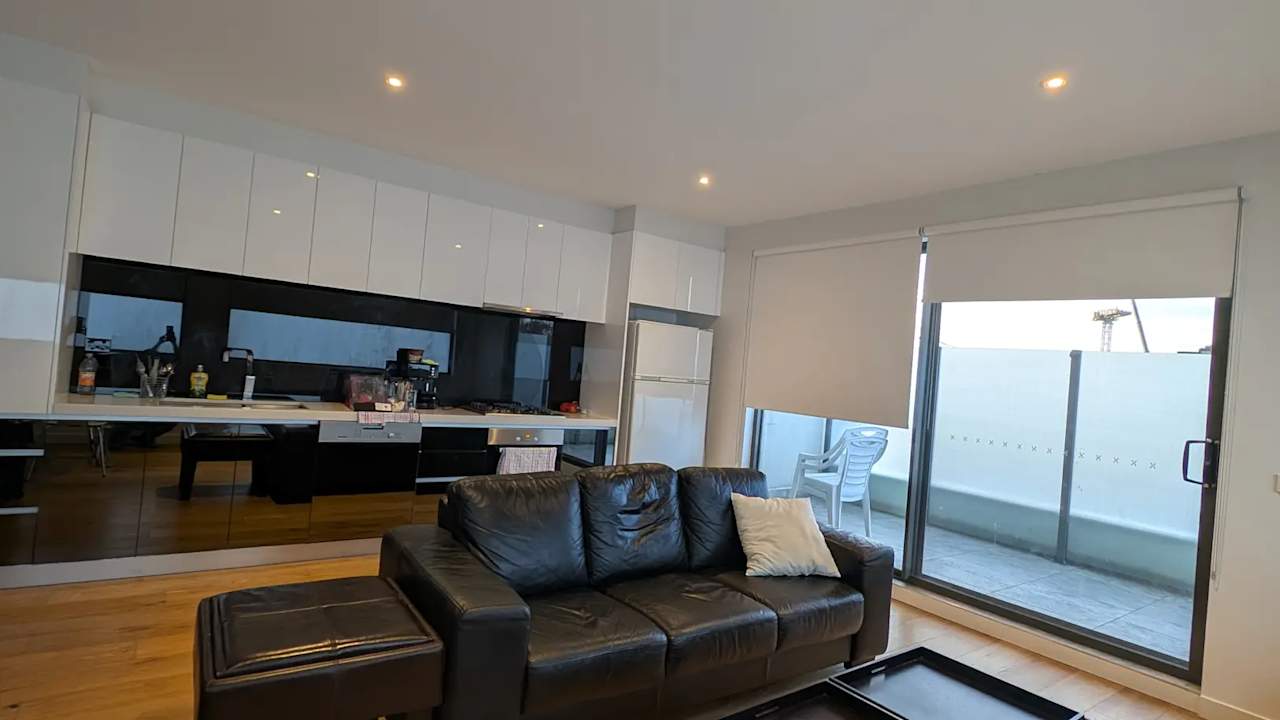 Furnished room in a flatshare