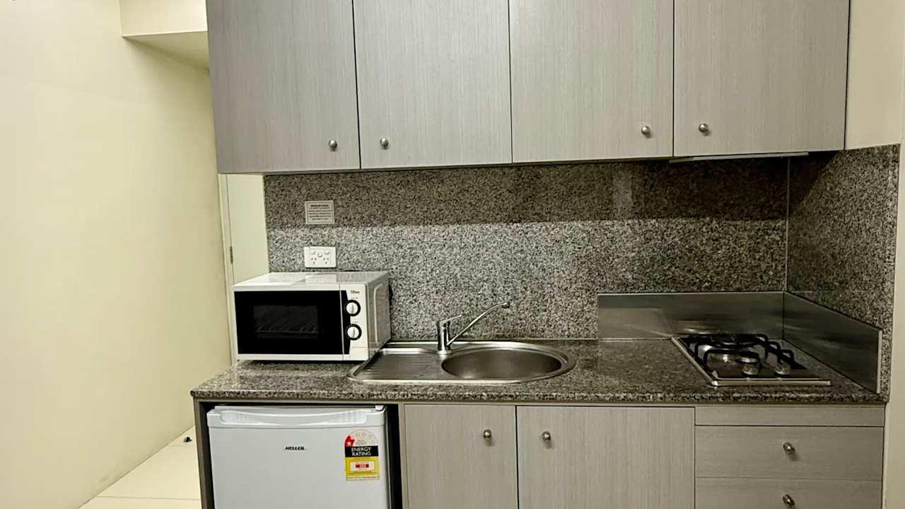 Furnished room studio flat for rent