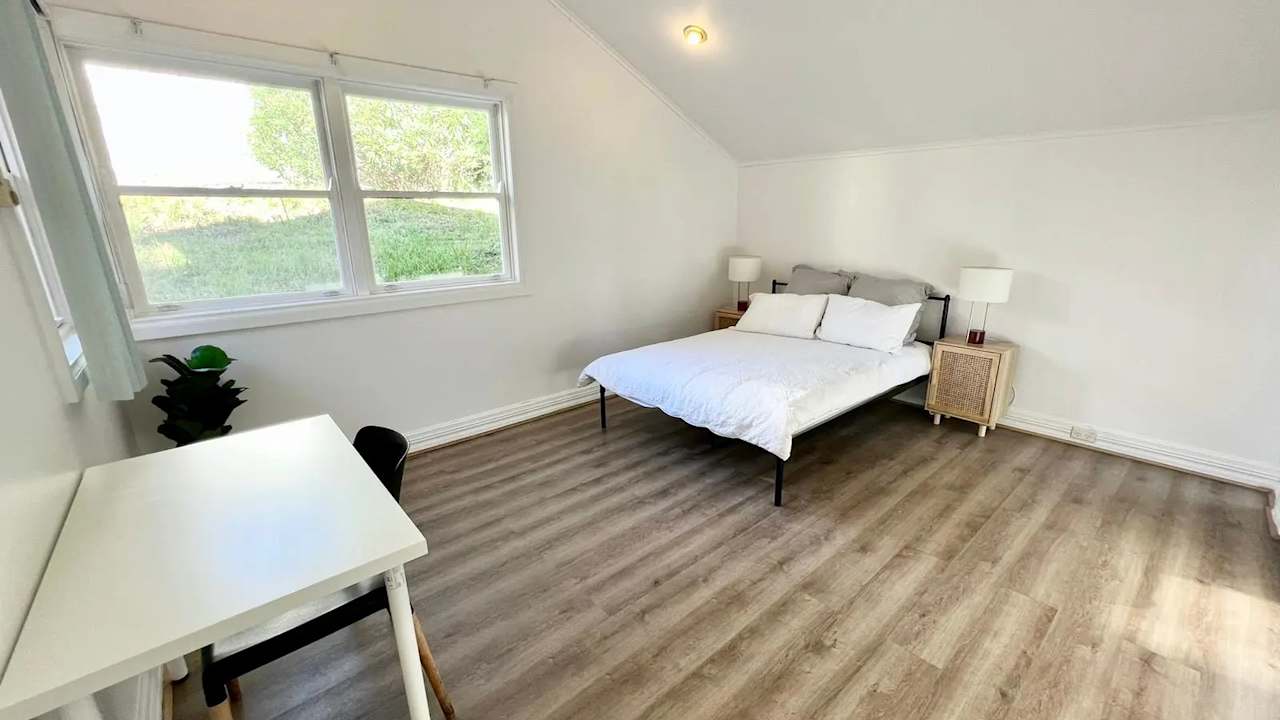 Room in a share house