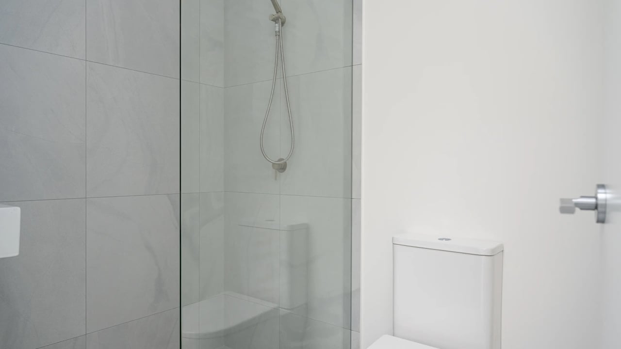 Furnished room studio flat for rent