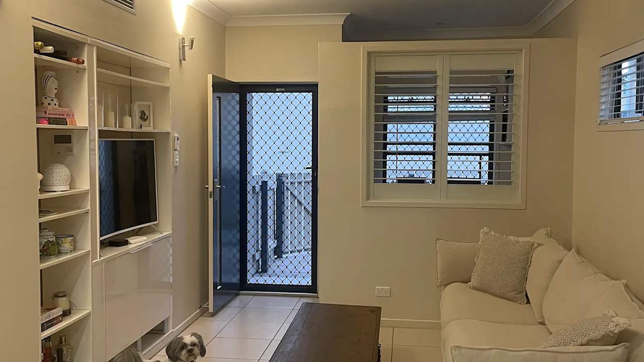 Unfurnished room with own bathroom