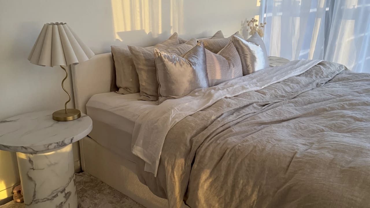 Furnished room with own bathroom