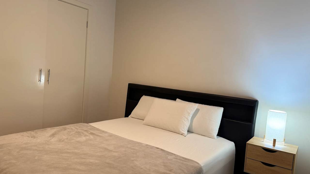 Room in a share house
