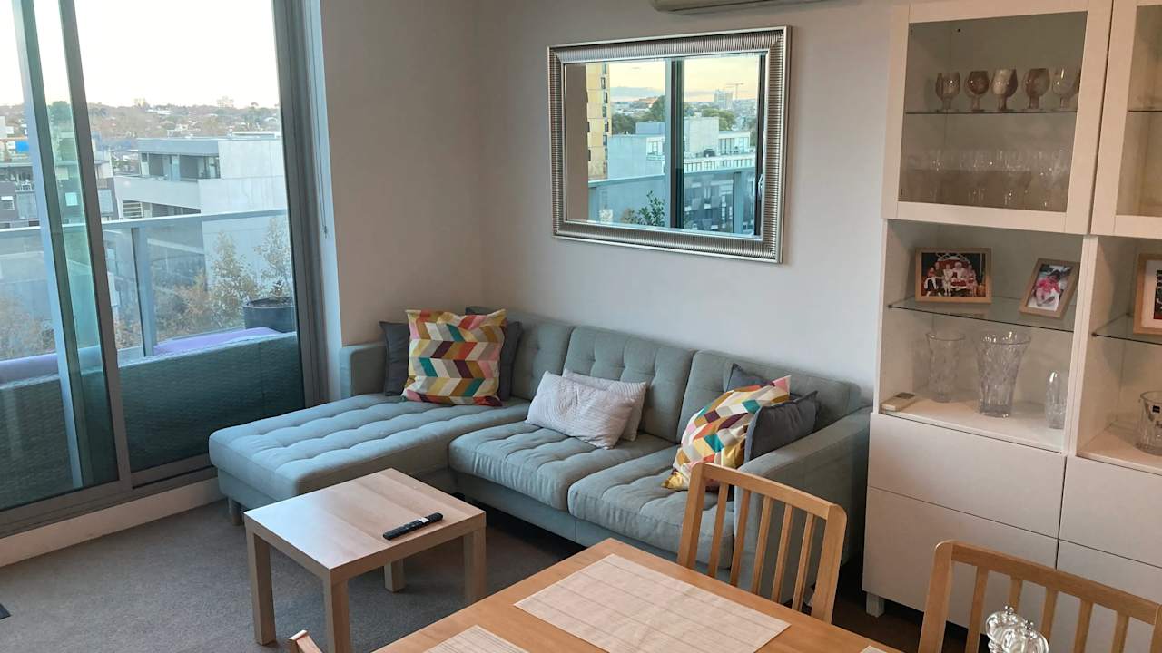Furnished room with ensuite in a flatshare