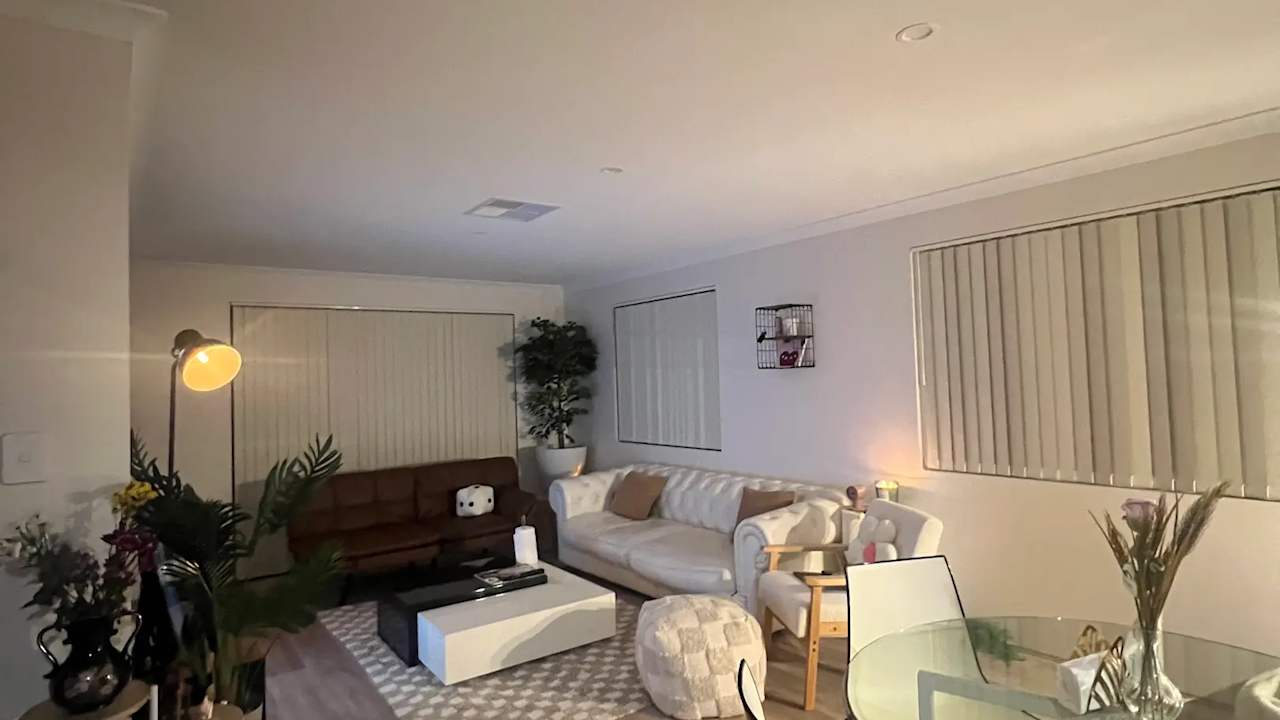 Room in a share house