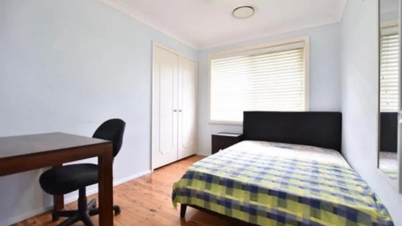 Furnished room in a share house
