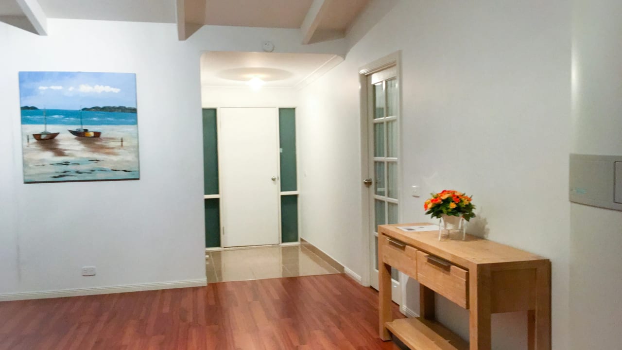 Room in a share house
