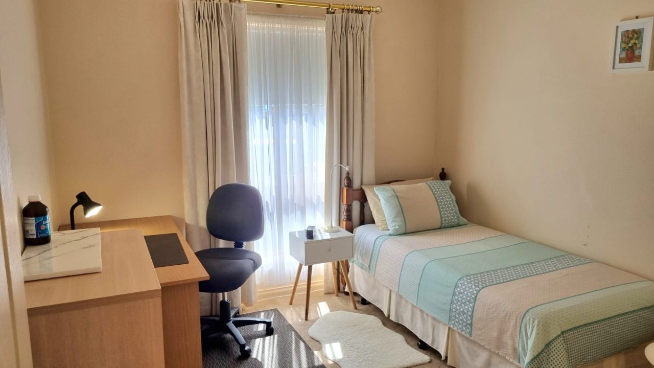Furnished room in a share house