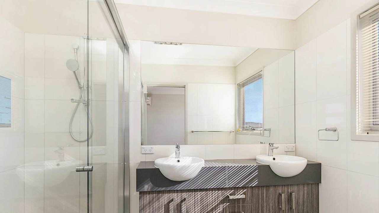 Furnished room with ensuite in a share house