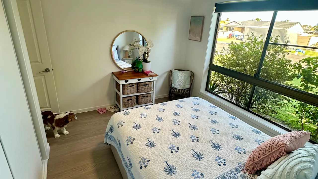 Furnished room with own bathroom