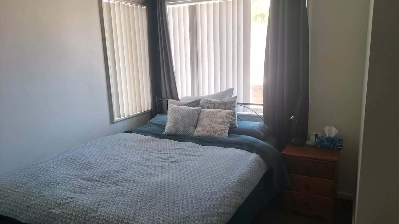 Unfurnished room in a flatshare