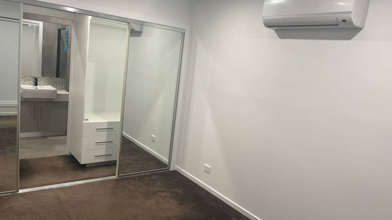 Room with ensuite in a share house