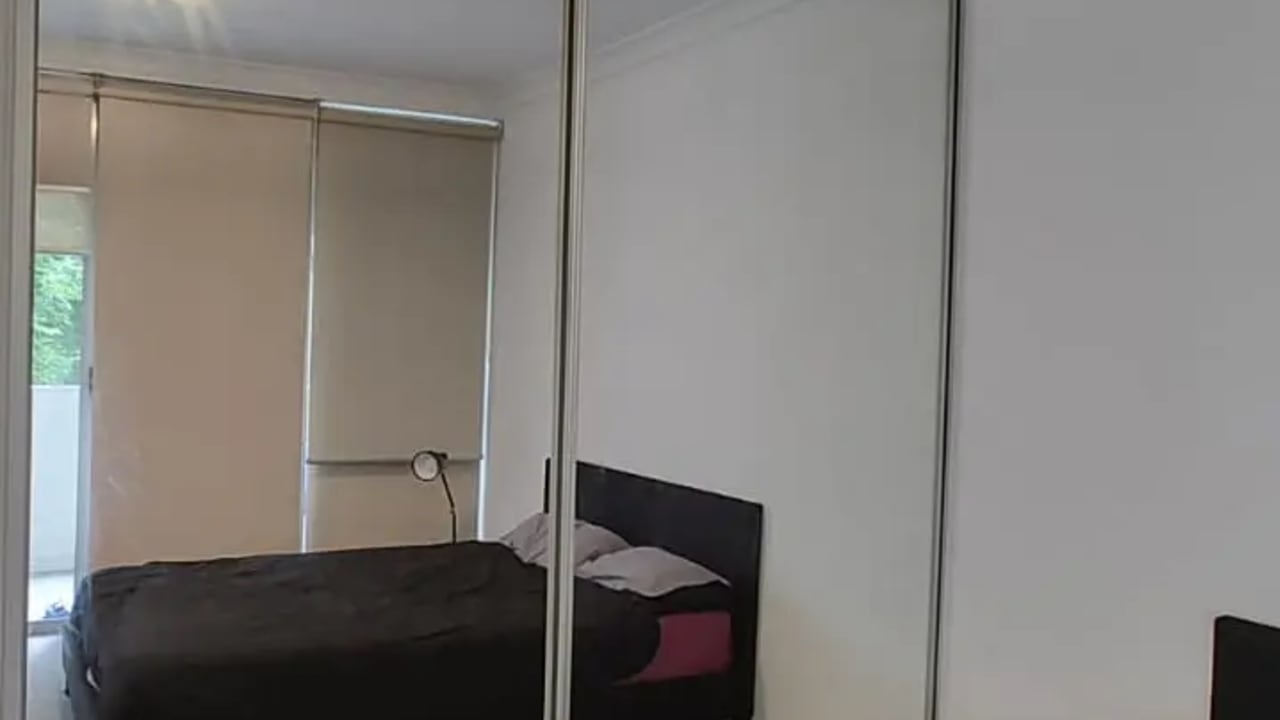 Furnished room with ensuite in a flatshare