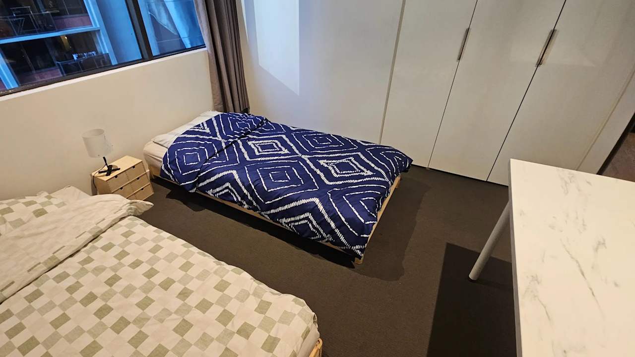 Furnished room in a flatshare
