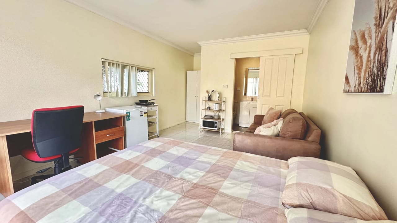 Furnished room granny flat for rent