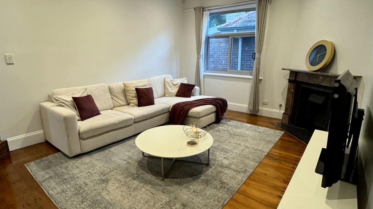 Furnished room in a share house