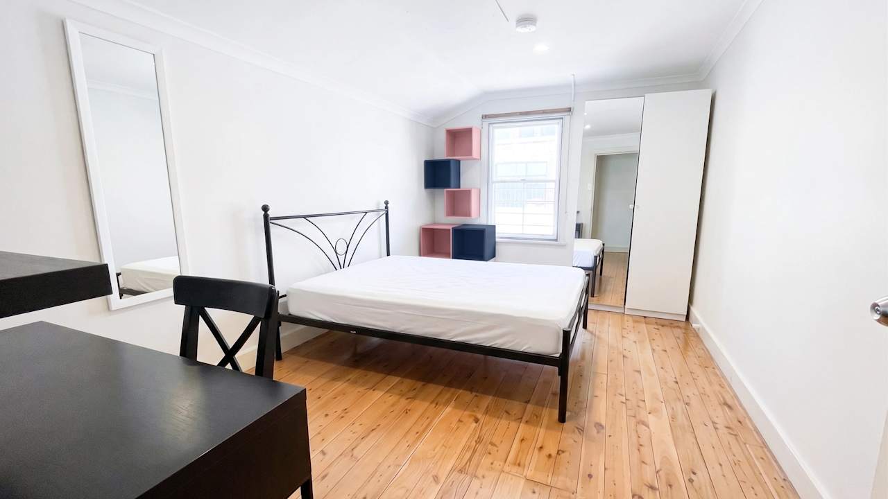 Whole property with 5 rooms for rent