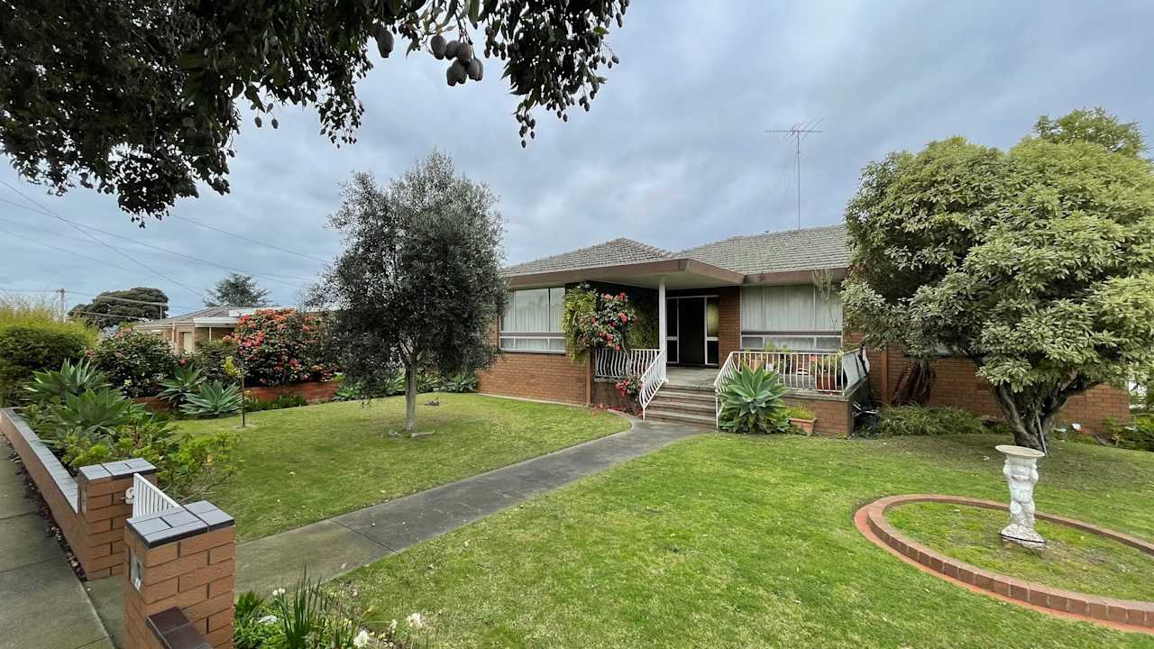 Whole property with 4 rooms for rent