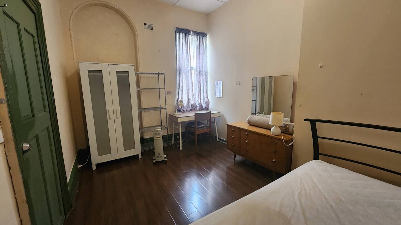 Furnished room in a share house