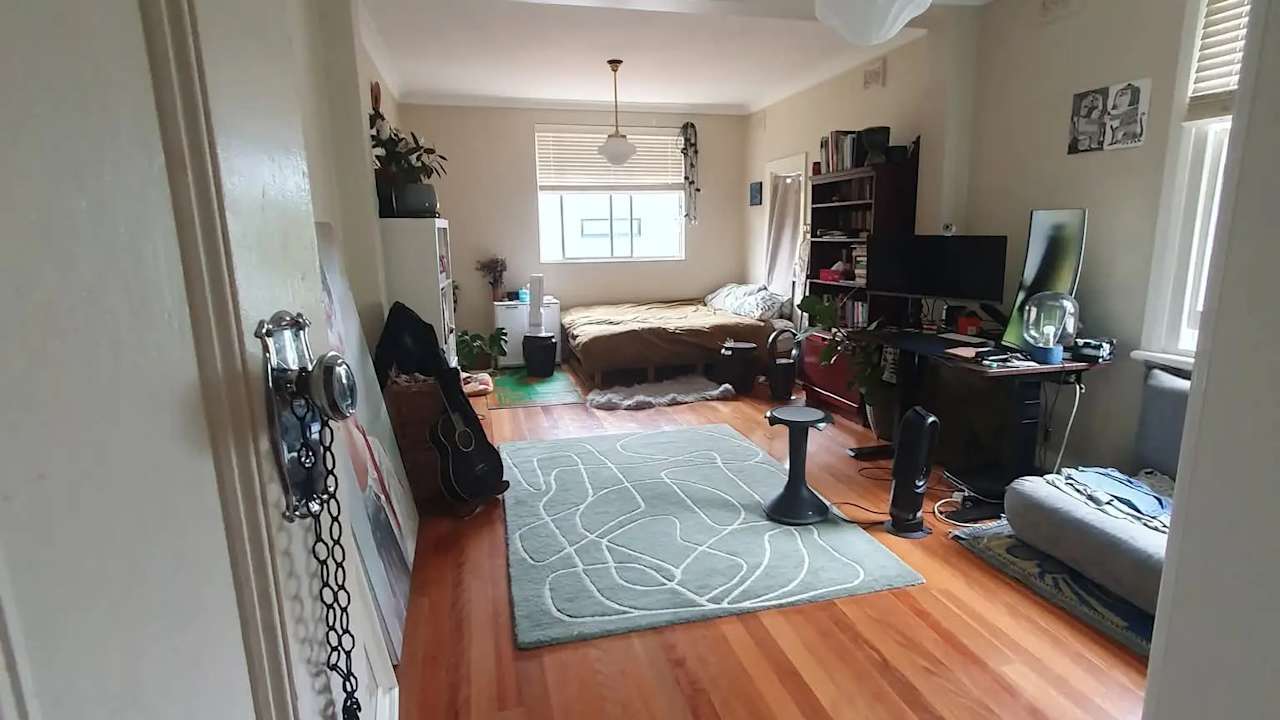 Unfurnished room in a share house